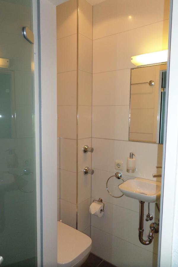 Haus Gerry Hotel ดุสเซลดอร์ฟ ภายนอก รูปภาพ